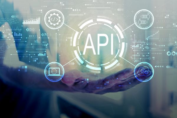 Czym jest SOAP API?